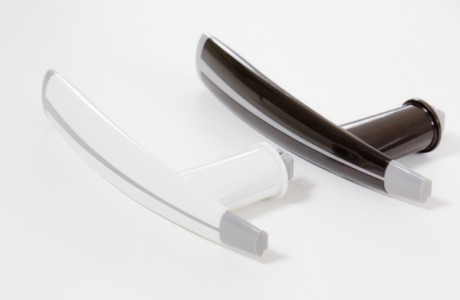 window handle as a result of multi layer injection moulding
