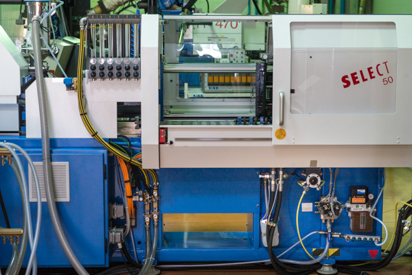 machine injection thermoplastique du parc Ixemer